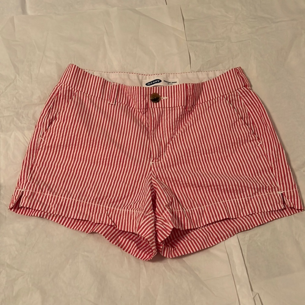 🌸 4/$15 Old navy striped shorts